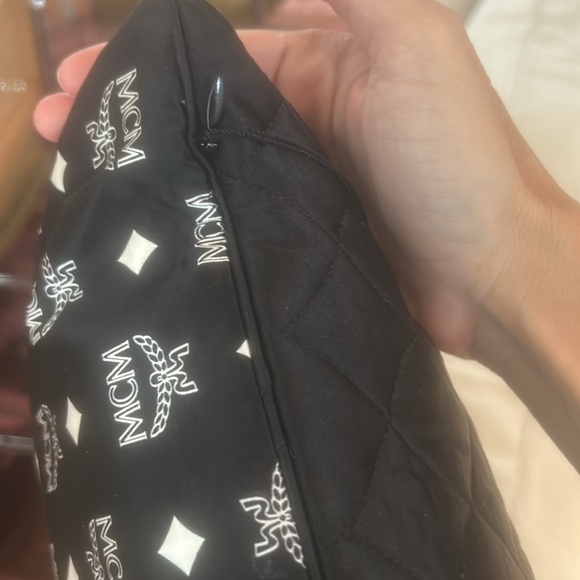 NWT MCM PILLOW Black and White Visetos Pattern SILK Quilted Throw Pillow - Picture 5 of 5